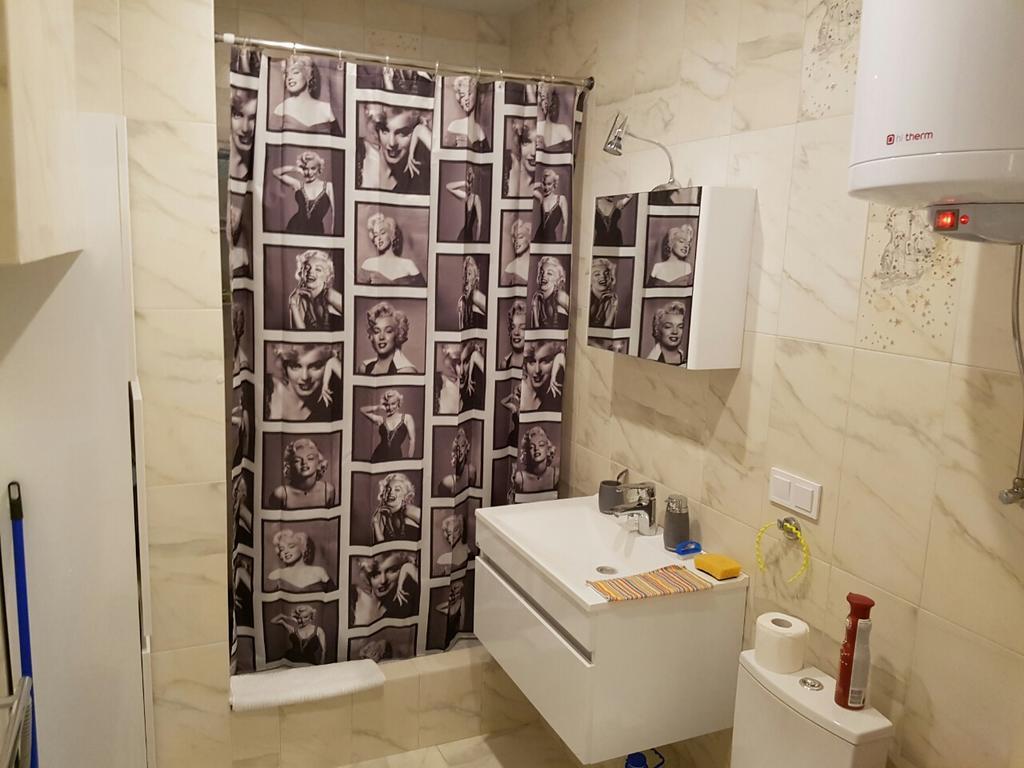 קייב Comfort Apartment On Bogdanivska Street 7B מראה חיצוני תמונה