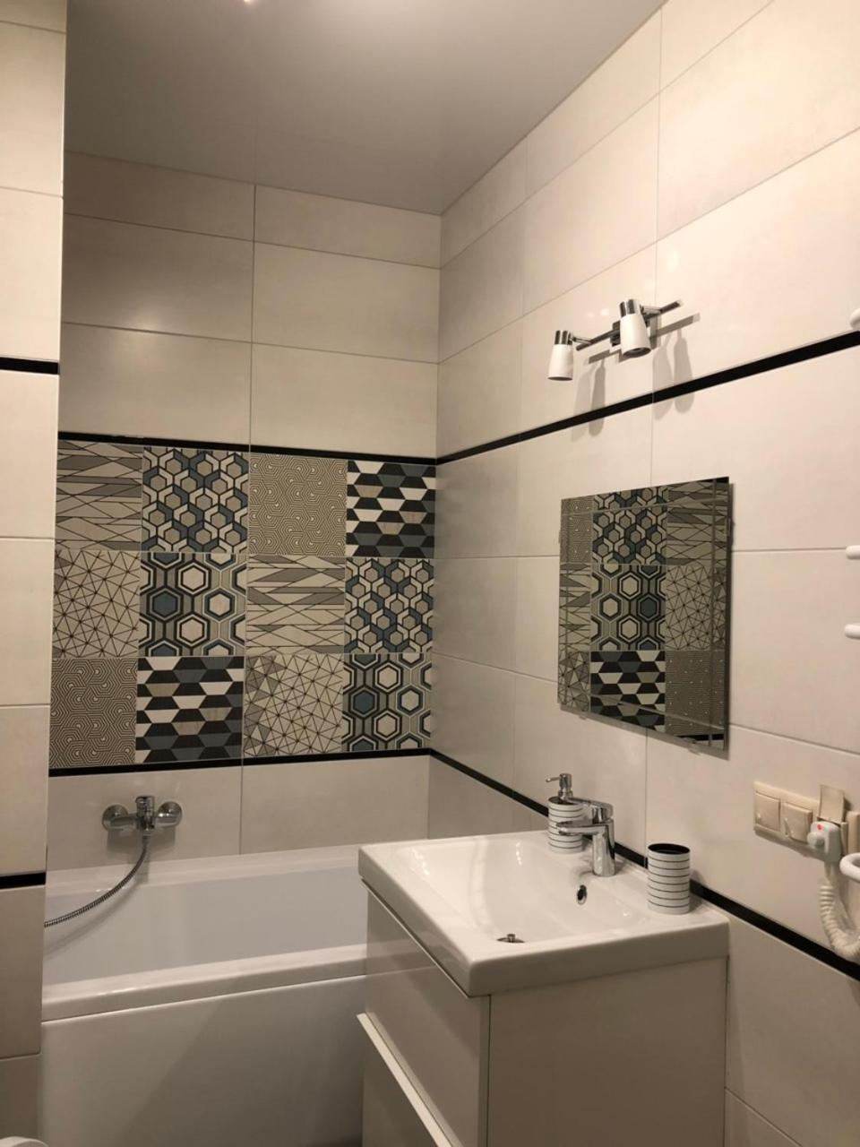קייב Comfort Apartment On Bogdanivska Street 7B מראה חיצוני תמונה