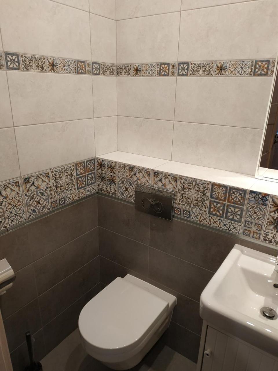 קייב Comfort Apartment On Bogdanivska Street 7B מראה חיצוני תמונה